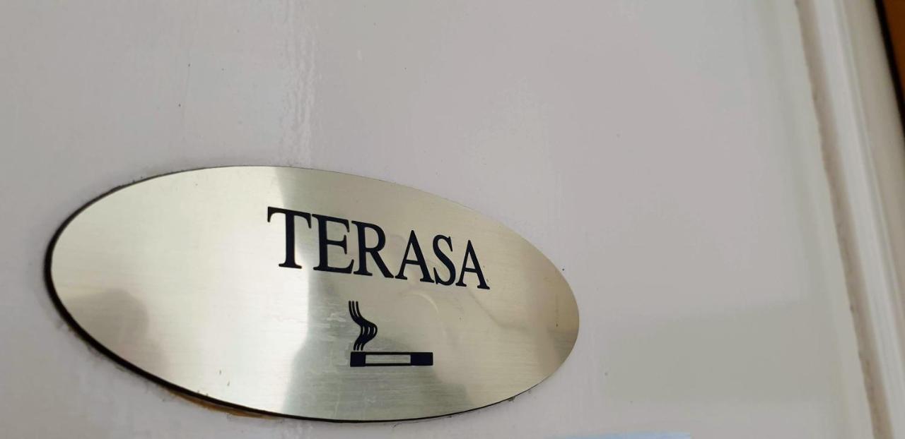 Hotel Ostaš Praha Bagian luar foto