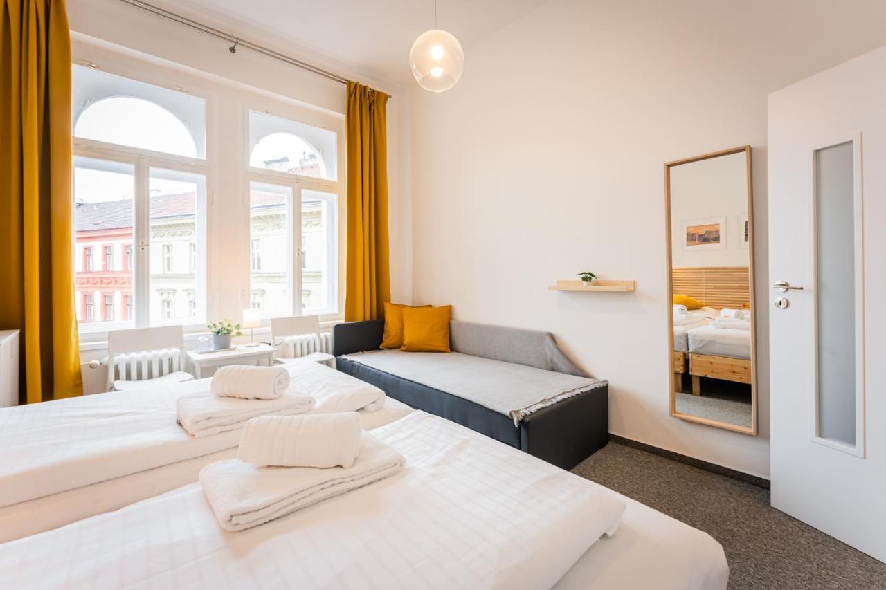 Hotel Ostaš Praha Bagian luar foto