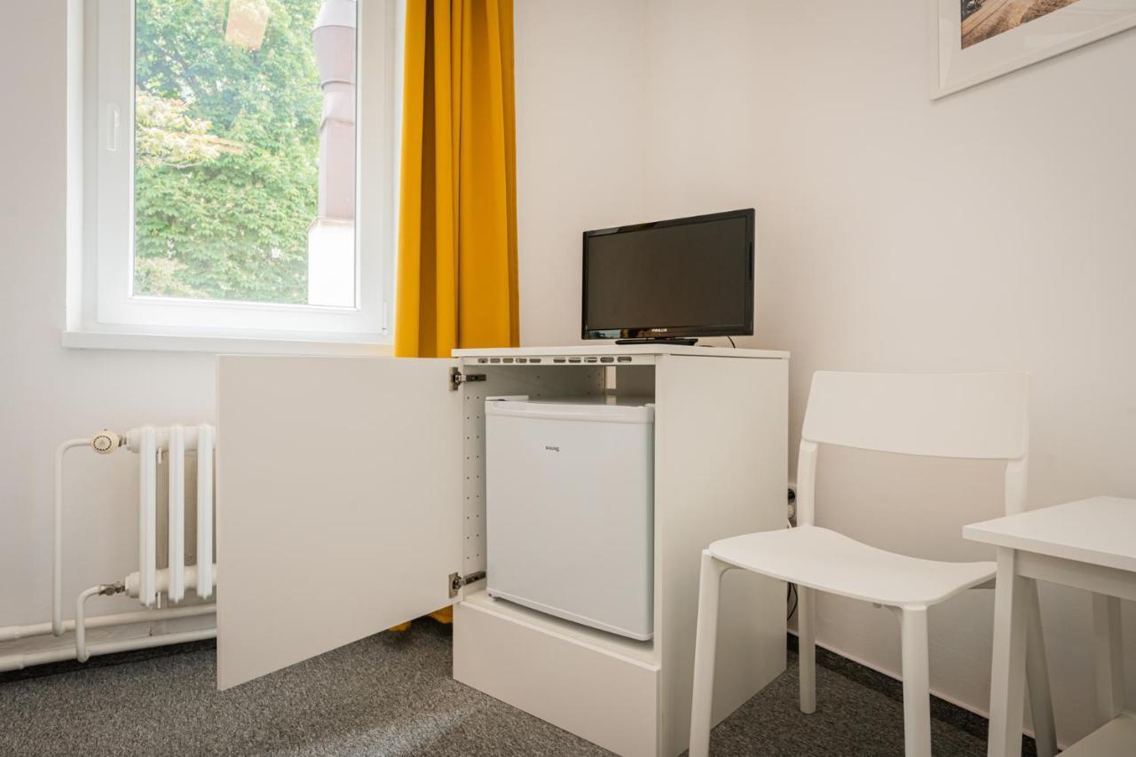 Hotel Ostaš Praha Bagian luar foto