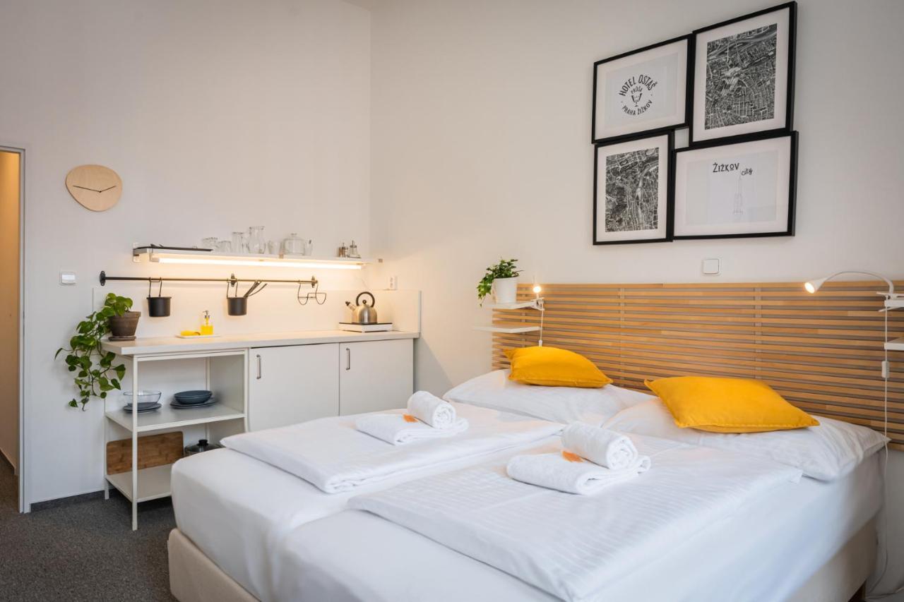 Hotel Ostaš Praha Bagian luar foto